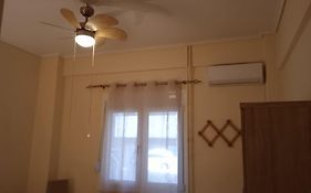 Myrtle, City Center Renovated Apartment
